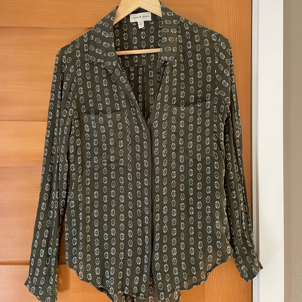 Cloth & Stone button up from Anthropologie size S